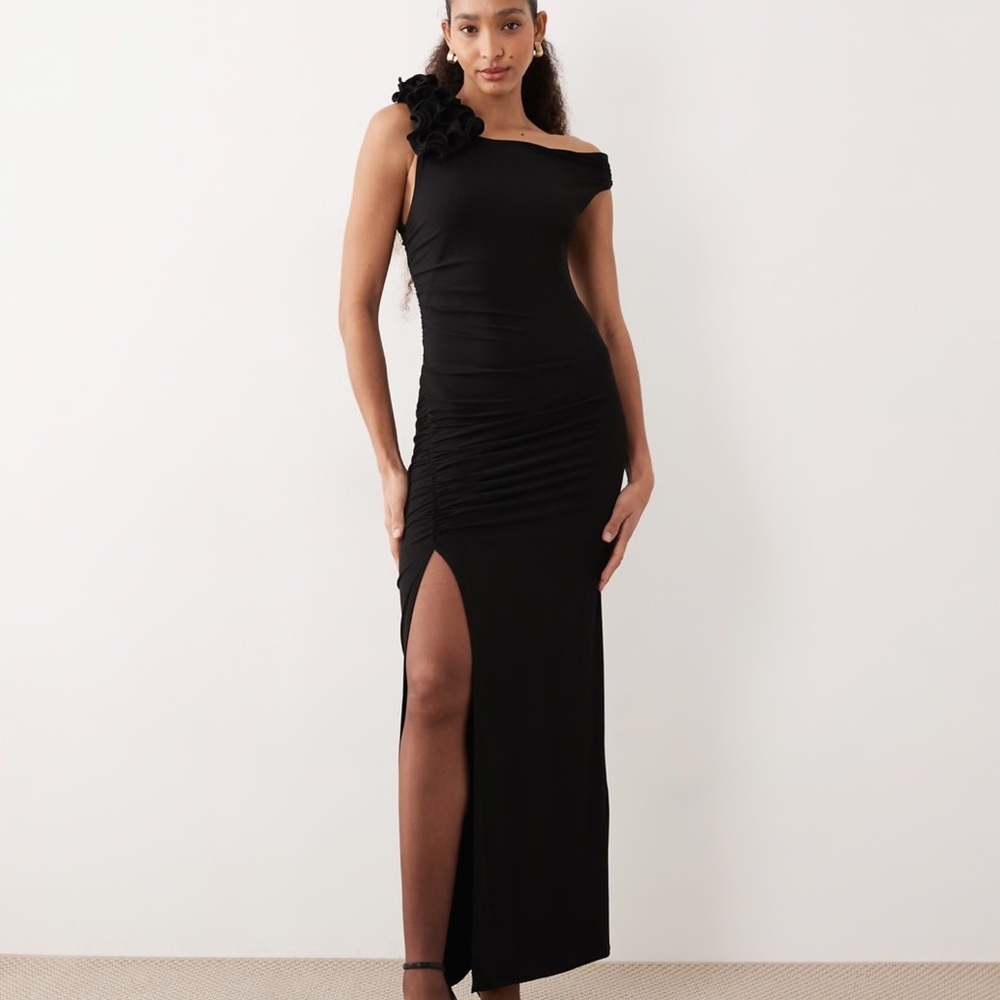 Mango asymmetric sleeveless maxi dress with statement shoulder black size M us 6